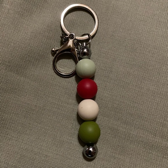 Accessories - Cozy earth keychain